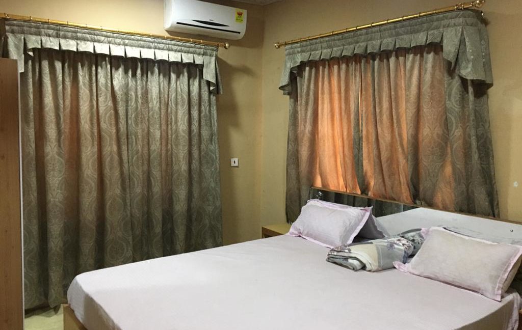 Fully furnished two bedroom apartment for ren6