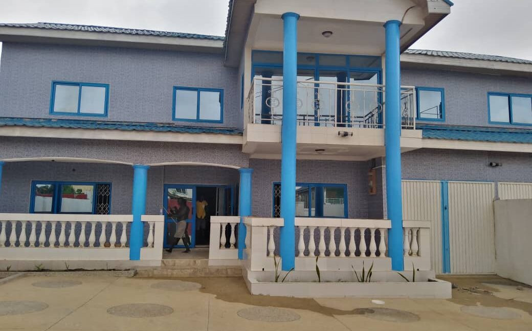 Three bedroom house for rent at Ashaley Botwe. 8