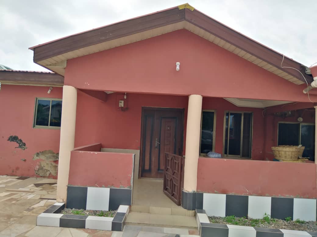 Two bedroom at Ashaley Botwe
